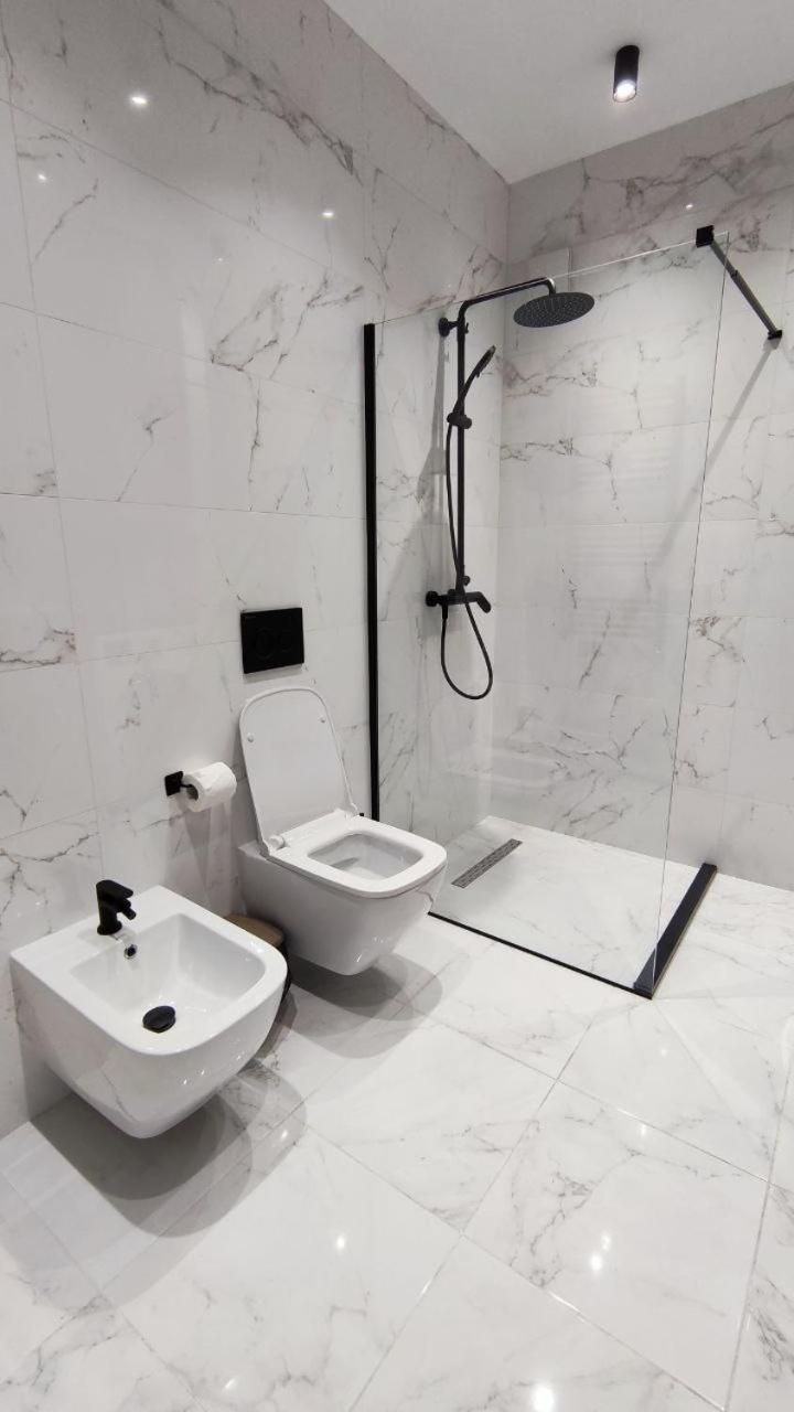 Lux Belmondo Apartment Durres